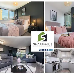Cool & Comfy 2-bed Between The And The By Sharphaus Short Lets & Serviced Management Apartment Brighton