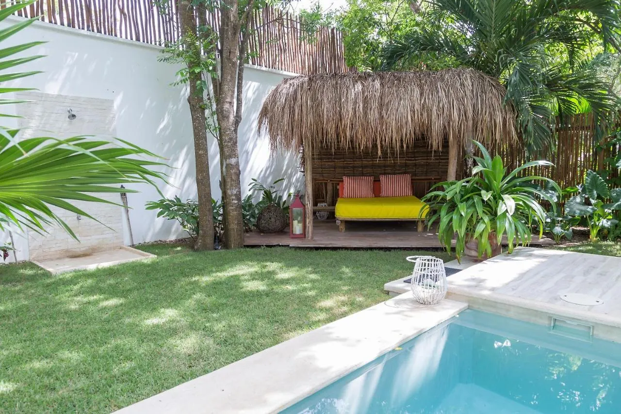 Luxury Private Villas , Private Pool, Private Garden, Jacuzzi, 24Hours Security Tulum
