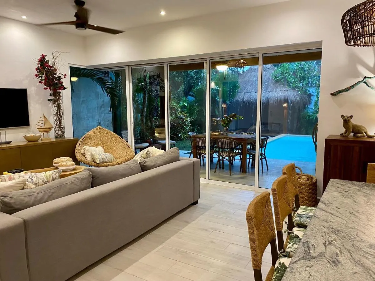 Luxury Private Villas , Private Pool, Private Garden, Jacuzzi, 24Hours Security Tulum