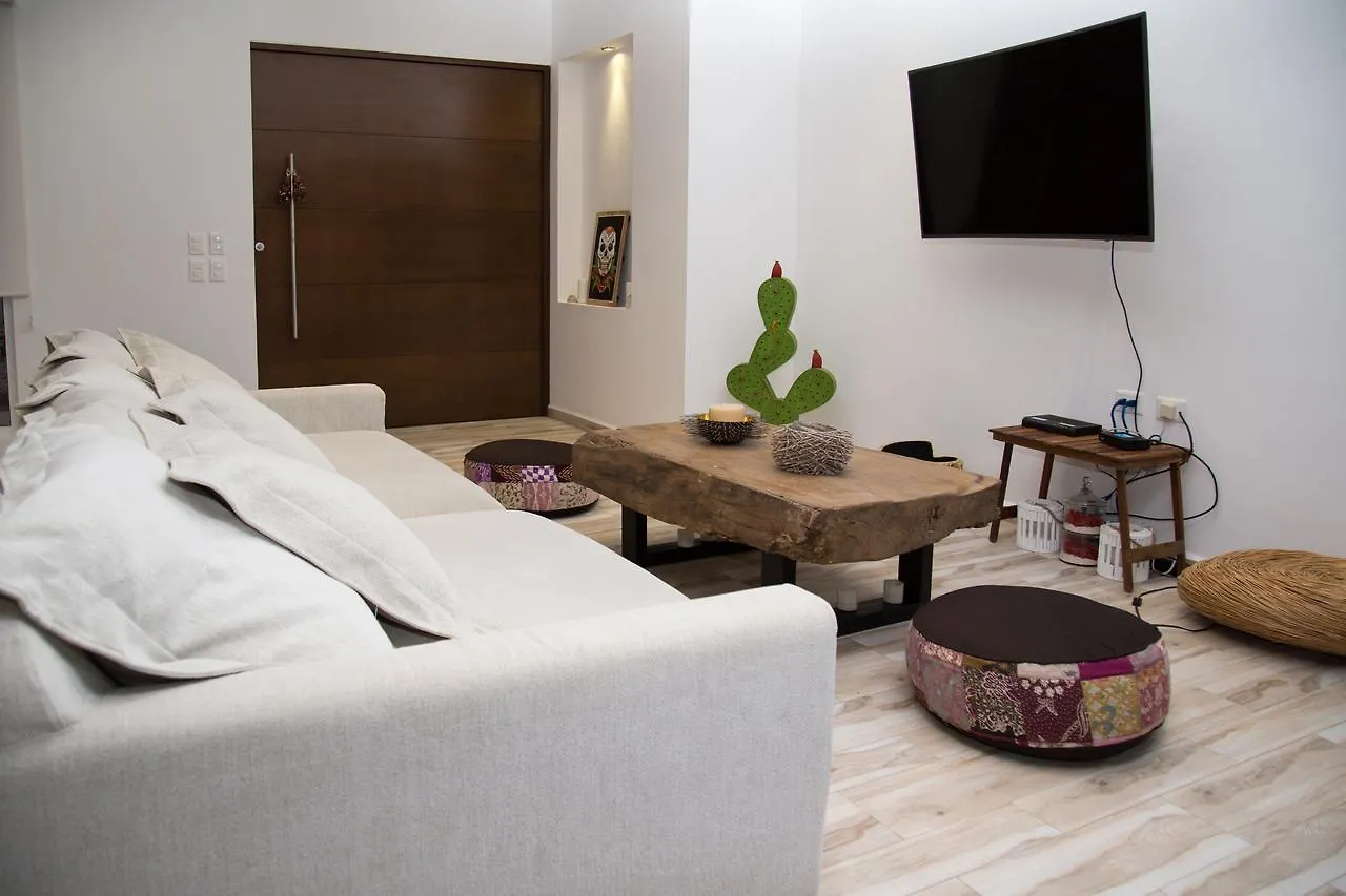 Luxury Private Villas , Private Pool, Private Garden, Jacuzzi, 24Hours Security Tulum